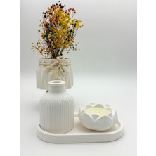 Vanilya Kokulu Dekoratif Tepsili Gül Desenli Mum ve Vazo Seti – Şıklığın Buluşması