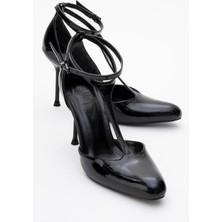 Jon Siyah Rugan Kadın Ince Topuklu Ayakkabı