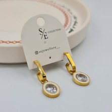 Zirkon Taş Detaylı Altın Renk Sallantılı Halka Küpe – Çelik, 3 Cm, Kararmaz, Şık Model