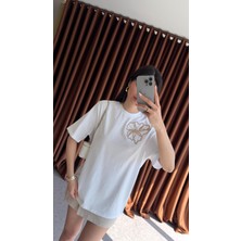 Nakışlı Ekru Tshirt
