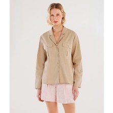 Kolları Apoletli Gömlek