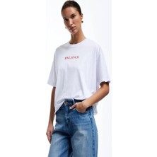 Koton Pamuklu Bisiklet Yaka Kısa Kollu Arkası Baskılı Kadın Tişört