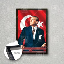 Mustafa Kemal Atatürk Arkasında Bayrak Makam Odası Dekor Çerçeveli Dikey Kanvas Tablo
