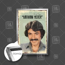 Ferdi Tayfur Hatıran Yeter Efsane Arabesk Sanatçısı Çerçeveli Dikey Kanvas Tablo