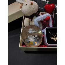  Sevdiklerinize Özel Işıklı Küre, Gold Anka Kuşu Çelik Kolye, Peluş Tavşan ve Parfüm Şişesi