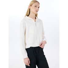 Discovery Expedition D5SL-SWT3538 Kırık Beyaz Kapüşon Yaka Relaxed Düz Kadın Sweatmont