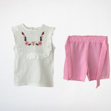 Çiçek Nakışlı Fırfırlı Bluz ve Pembe Keten Şort Takım