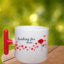 Vova Baskı Looking For Love Yazılı ve Kalp Baskılı Porselen Kırmızı T Kulplu Kupalar Bardak