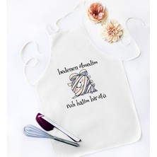 Mediterian Renkli ve şık mutfak önlüğü, pamuk-viskon polyester, kullanışlı tasarım.