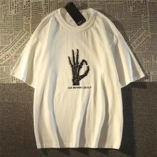 Beyaz Skeleton Hand Baskılı Oversize T-Shirt