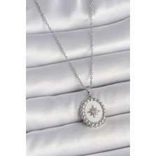 316L Çelik Gümüş Renk Zincir Beyaz Mineli Kutup Yıldız Işlemeli Madalyon Model Kadın Kolye