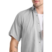 Varetta  Erkek Gri Kısa Kollu Geniş Kesim Cepli Yaka Düğmeli Pamuk Gömlek