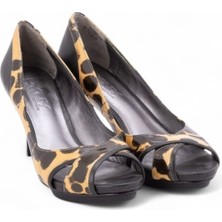 37 Leopar Desen Parlak Rugan Burnu Açık Orta Yükseklik Stiletto Ince Topuk Siyah Hardal Ayakkabı