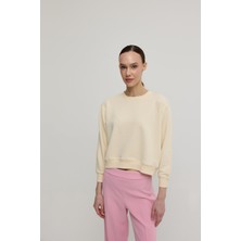 Kadın Vanilya Renk Basic Sweatshirt