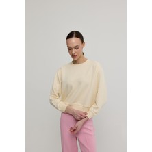 Kadın Vanilya Renk Basic Sweatshirt