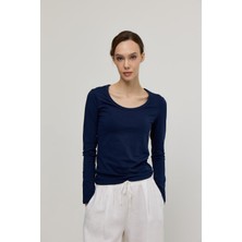 Kadın Lacivert U Yaka Uzun Kollu T-Shirt