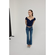 Kadın Lacivert Kalp Yakalı Kısa Kollu T-Shirt