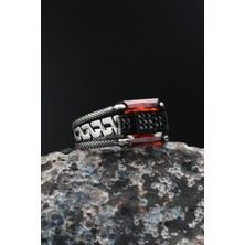 Pençe Figürlü Kırmızı Baget Taşlı 925 Ayar Gümüş Erkek Yüzüğü 901720