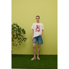 Kadın Ekru Ayıcık Baskılı Oversize T-Shirt