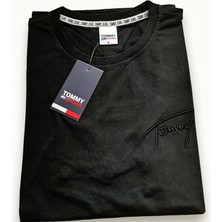Göğüs Elyazı Nakışlı Bisiklet Yaka T-Shirt