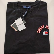 Erkek Tjm Reg Badge Siyah T-Shirt