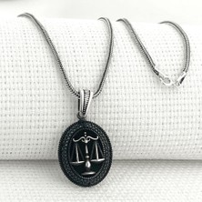 925 Ayar Gümüş Siyah Taşlı Adalet Terazisi Kolye