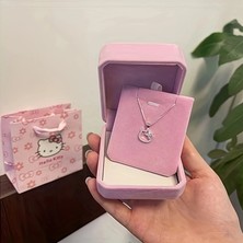 Fm Hello Kity Kedi Metal Alaşım Kolye - Şık  Tasarım,  Özel Günler Için Mükemmel, Arkadaşlar ve Sevgililer Için Ideal Hediye,  Kolye ; Kutu Hariç