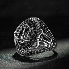 925 Ayar Gümüş Mikro Taşlı Adalet Terazisi Tasarım Erkek Yüzük