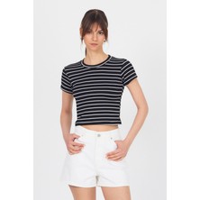 Rays Siyah Bisiklet Yaka Çizgili Crop Tişört 2147