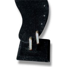 Klasik Oval Halka Sıra Taşlı Çelik Küpe