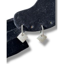 Kare Sallantılı Küçük Halka Çelik Küpe