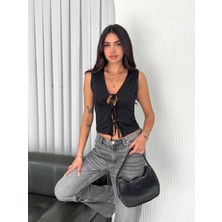 Noa Noa Önü Bağlama Detaylı Mikro Kumaşlı Crop Bluz