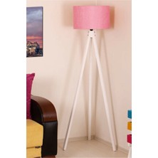 Mediterian Şık ahşap ayaklı şapkalı dekor lambası, odanıza sıcaklık ve şıklık katar