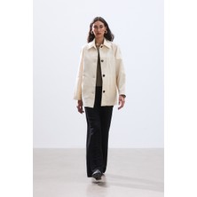Ekru Dikiş Detaylı Gabardin Ceket