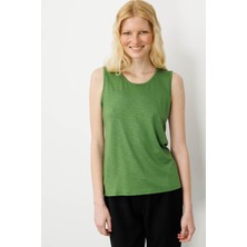 Kadın Sıfır Yaka Flamlı Kumaş Basic Askılı Tshirt A.yeşili