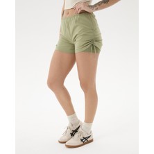 Ayma Active Kadın Açık Yeşil Çift Katlı Büzgülü Şort - Organik Pamuk ve EcoVero™ Viskoz, Yüksek Bel, Arka Cepli, Yandan Büzgülü, Spor ve Günlük Yazlık Mini Şort