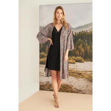 23170 Kadın Yaprak Desenli Dantelli ve Dekolteli Sabahlik Takım