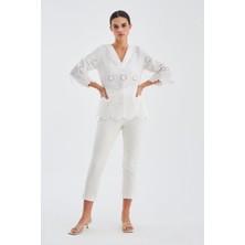 Peraluna HİROMİ BLOUSE %100 Pamuk V Yaka 3/4 Çan Kol Yazlık Kadın Bluz - Beyaz