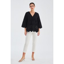 Peraluna HİROMİ BLOUSE %100 Pamuk V Yaka 3/4 Çan Kol Yazlık Kadın Bluz - Siyah