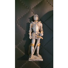 Kılıçlı Şövalye 10,5X3,5X3CM Kalay Gümüş Kaplama Metal Zırhlı Miğferli 1 Adet