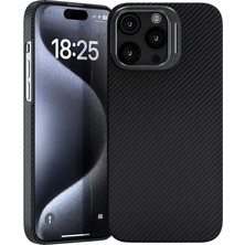 Uzaklarda Arama  Apple iPhone 15 Pro Kılıf Magsafe Şarj Özellikli 600D Kevlar Uzrm Krek Karbon Standlı Kapak-Siyah