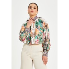Kadın Desenli Yaka ve Manşet Detaylı Bluz Gömlek– Uzun Kol, Büzgü Yaka, %100 Polyester