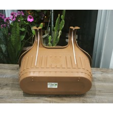 Kendinden Askılı Balkon Küpeşte Saksısı Plastik Kelepçeli Sağlam 6,4 Litre 37 cm Boy Askılı Tombik Saksı