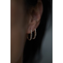 14 Ayar Altın Dikdörtgen Baget Detaylı Küpe