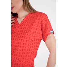 Nur Medikal Giyim Kırmızı Kalpler Desenli Doktor Hemşire Hastane Scrubs Üst Üniforması