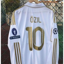 R.E.A.L M.A.D.R.İ.D 2011-12 Sezon Mesut Özil Nostalji Forması (Byz)