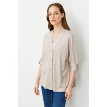 Kadın V Yaka Uzun Kol Cepli Düğmeli Penye Ceket Bej