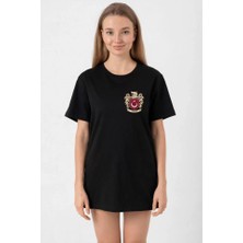 Rose's Boutiqe All About Women Türk Arma Baskı T-Shirt - Siyah