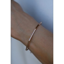 14 Ayar Altın Taş Detaylı Rose Beşgen Kelepçe KLPR16019