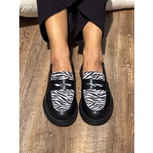 Minoa  Deri Zebra Desenli Siyah Kadın Loafer